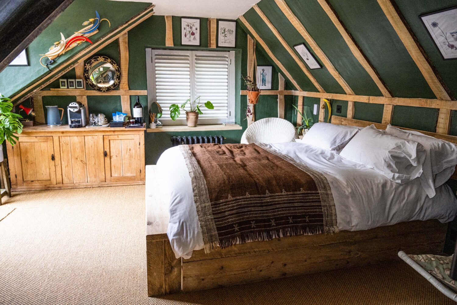 Bills Garden Room bed